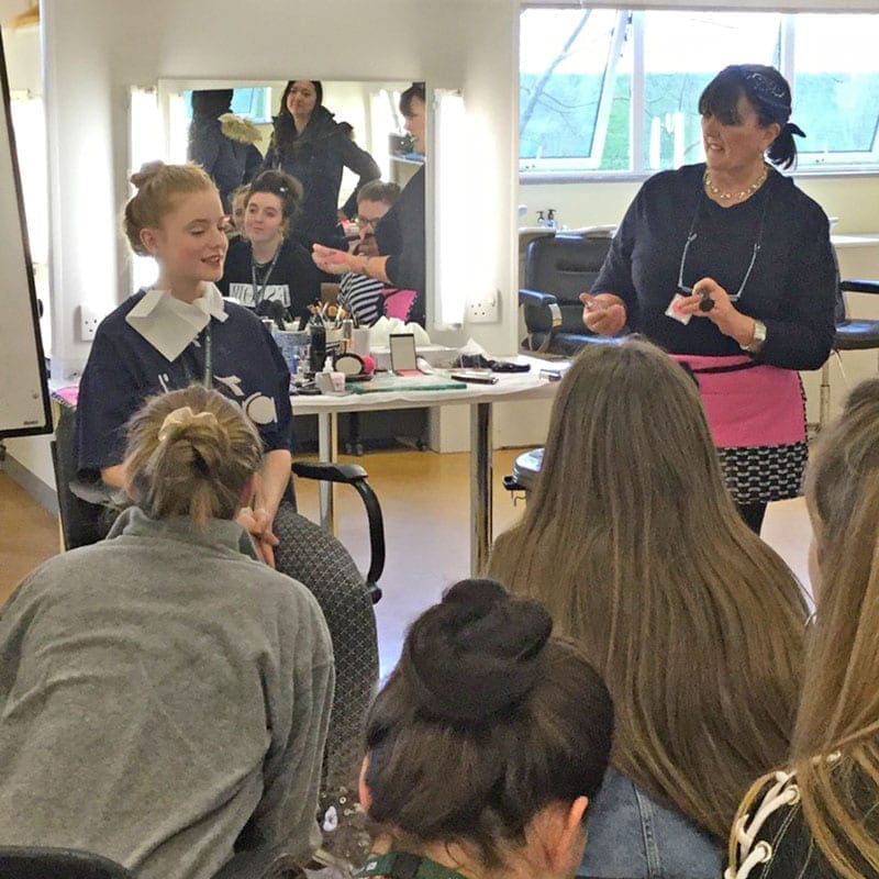 film make-up demonstration 12 - brushstroke