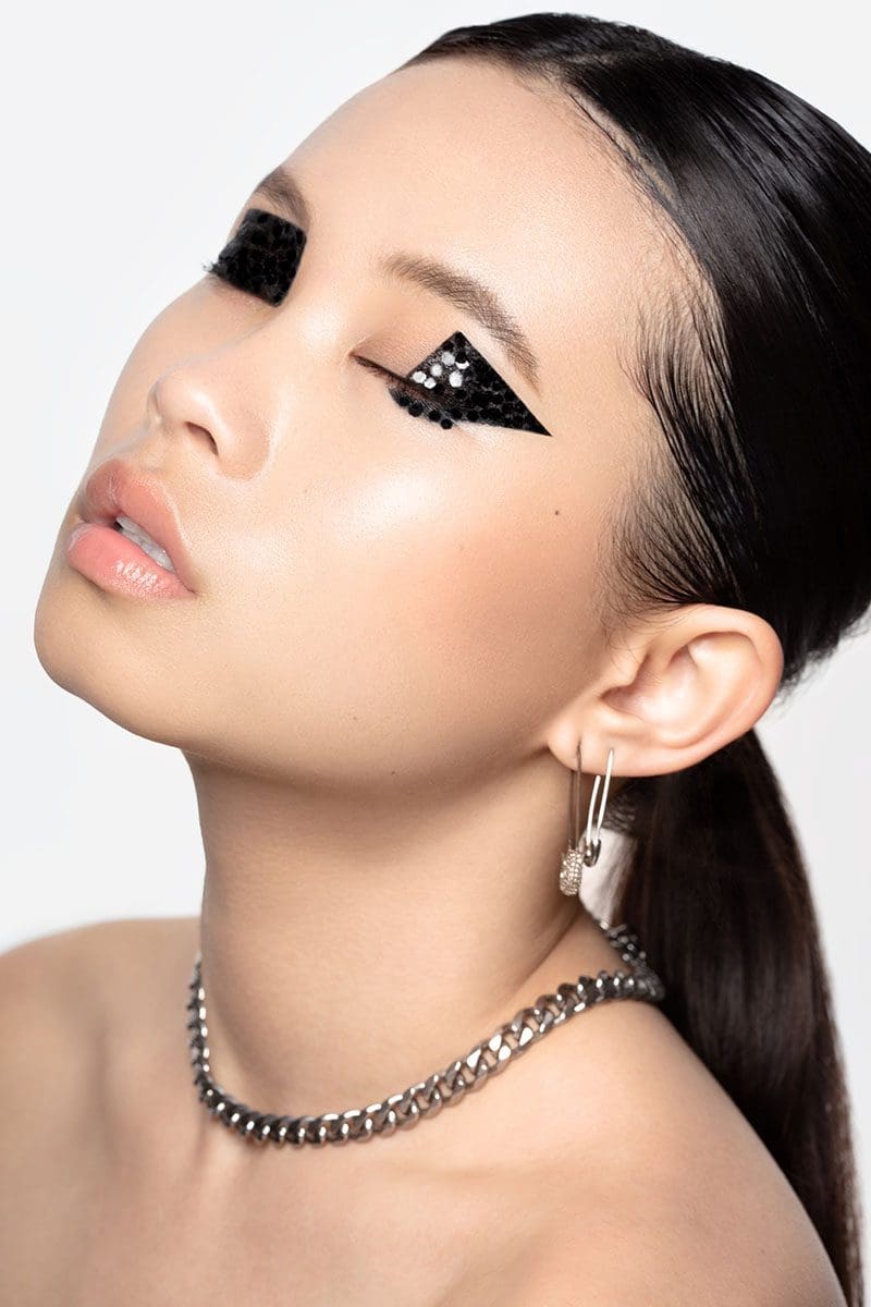 Dark Black Eyelash Makeup