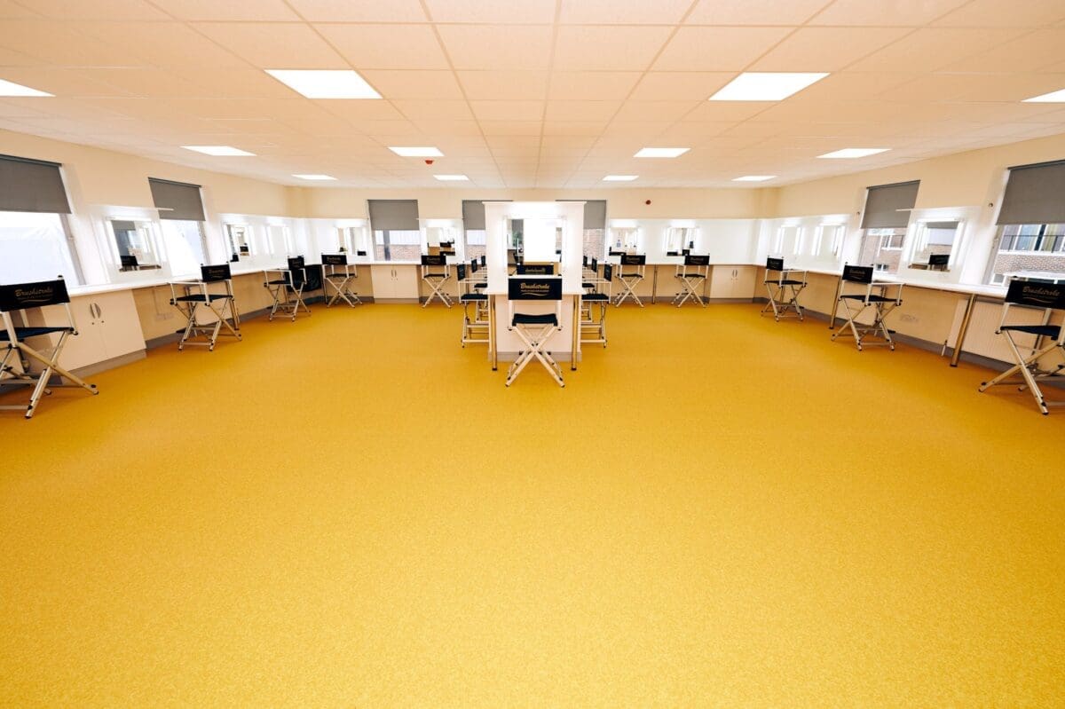Brushstroke-Building-Longcross-1 Longcross Facilities