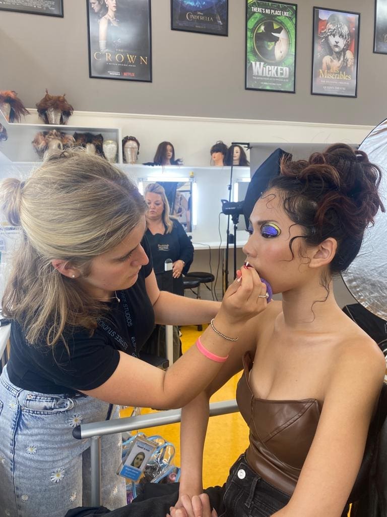 What are Professional Makeup Courses